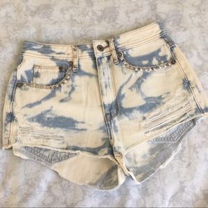 H&M high waist acid wash studded Jean shorts sz6
